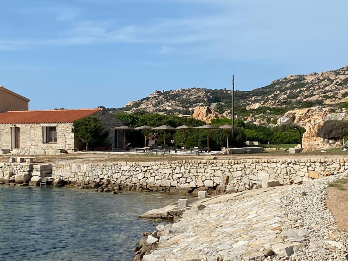 Appartamento Il Caracolo A Cala Francese La Maddalena  Exterior photo
