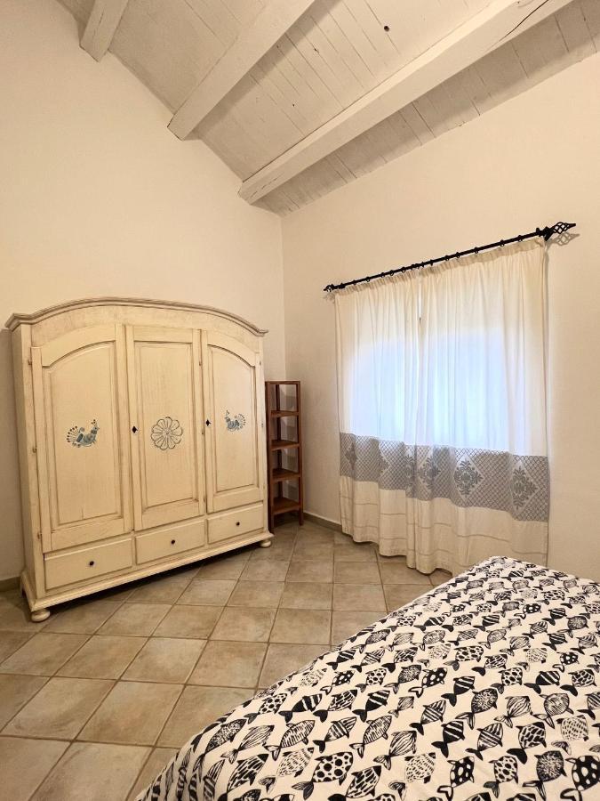 Appartamento Il Caracolo A Cala Francese La Maddalena  Exterior photo